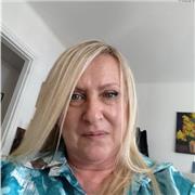 Senior souhaitant transmettre sa connaissance de la langue anglaise